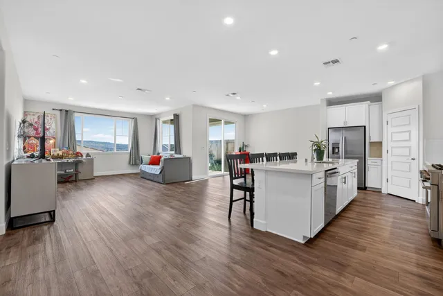 $850,000 | 3382 Trumpet Vine Drive, Folsom, CA 95630