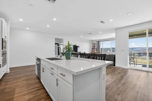 $850,000 | 3382 Trumpet Vine Drive, Folsom, CA 95630