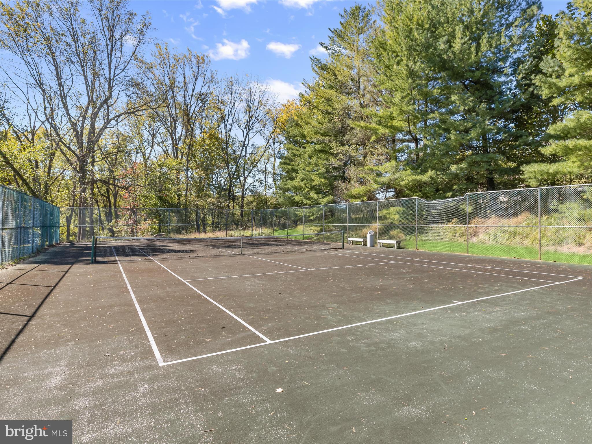 2331 Old Court Road, Unit 506 Pikesville, MD 21208 - Photo 44 of 51 a view of a tennis court