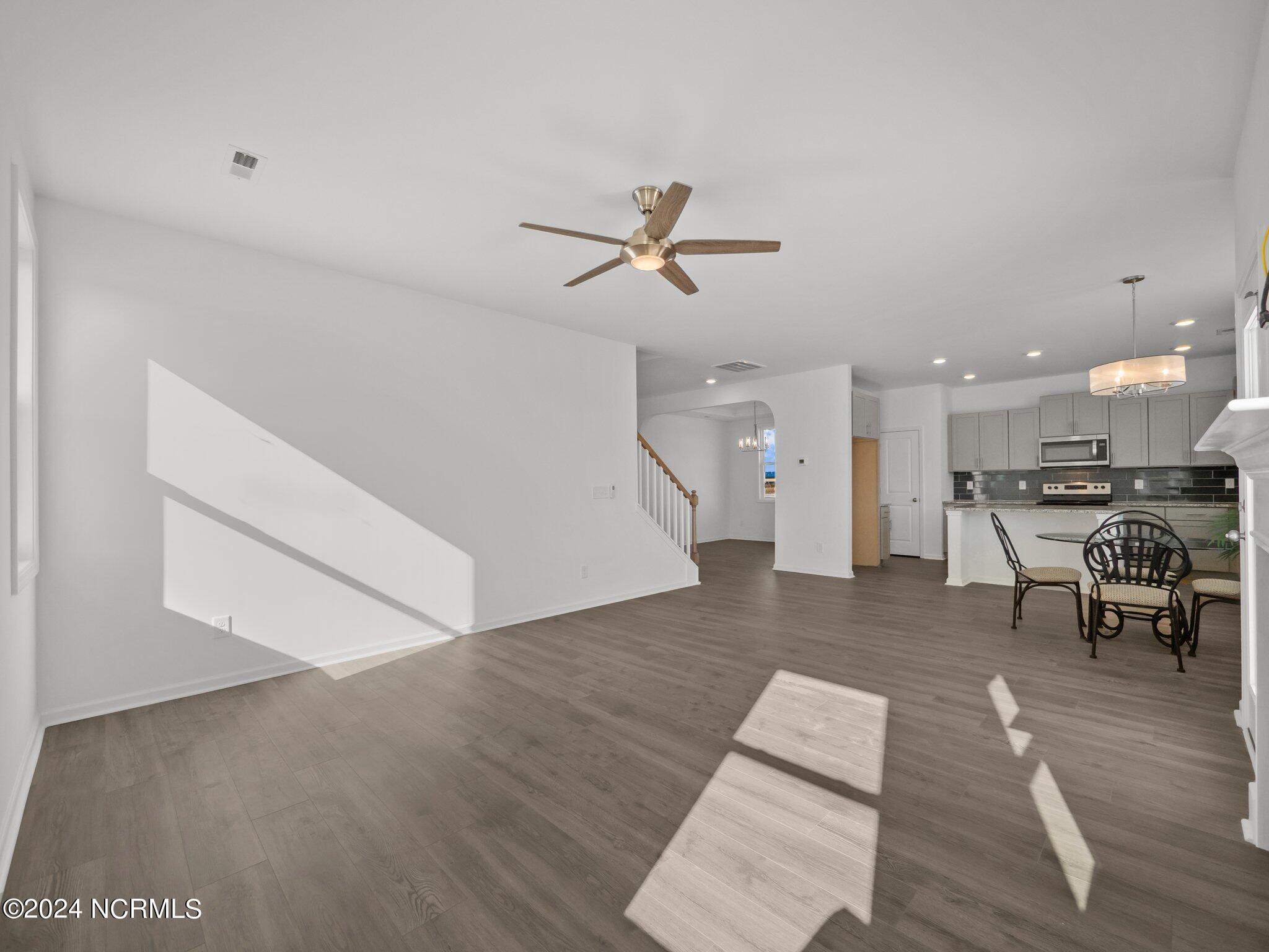 225 Clear View School Road Jacksonville, NC 28540 - Photo 25 of 41 49-web-or-mls-M1B13766