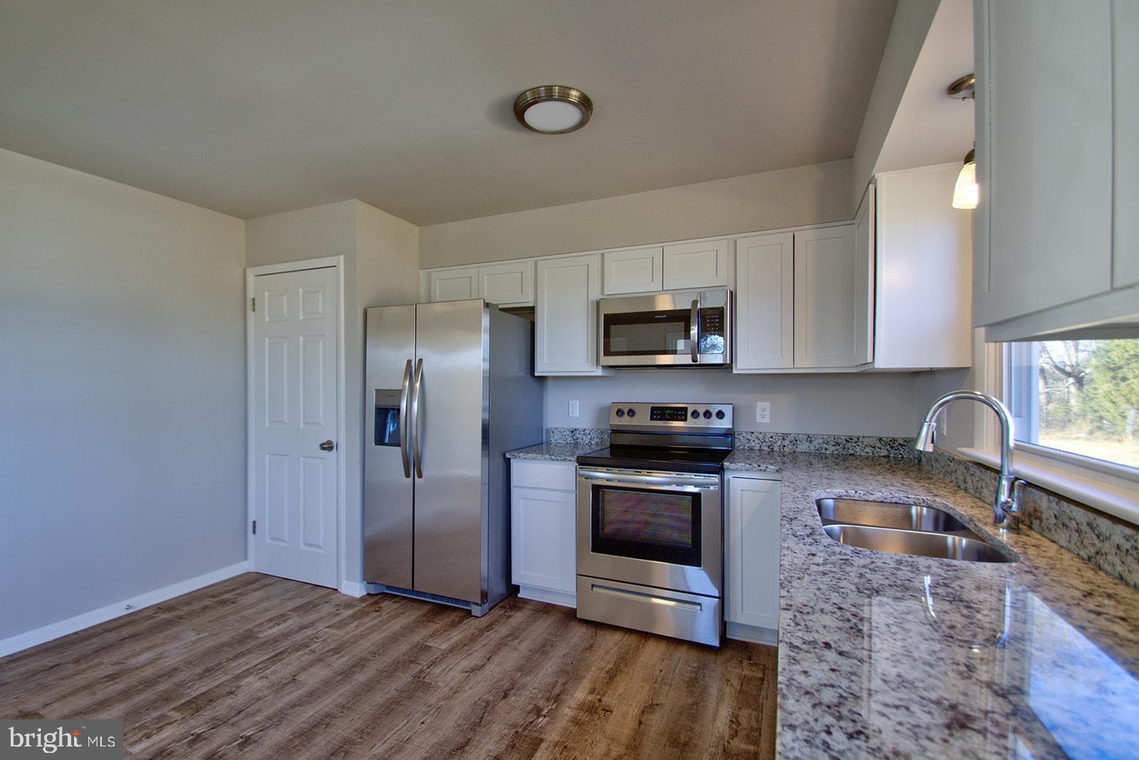 12209 Hooe Road Bristow, VA 20136 - Photo 4 of 34 Gallery Image 4