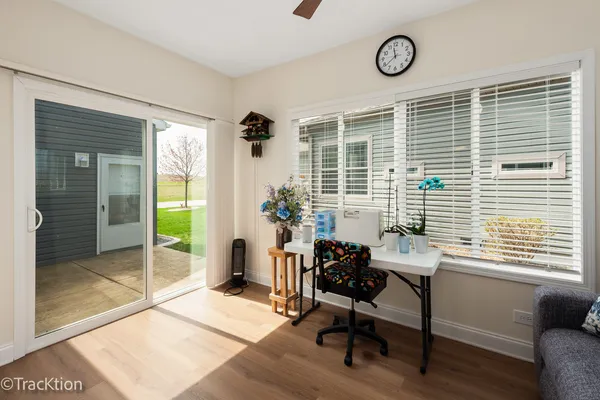 $315,000 | 1542 Meadow View Lane, Grayslake, IL 60030