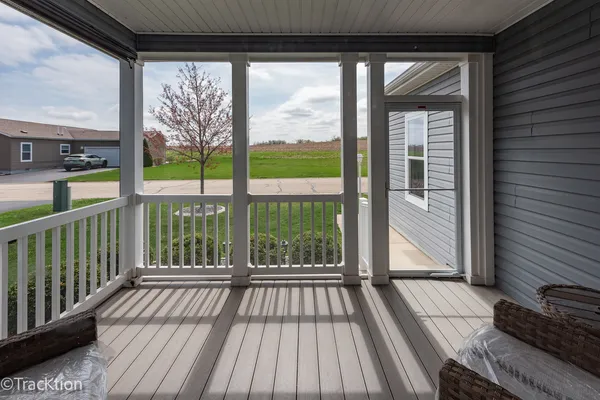 $315,000 | 1542 Meadow View Lane, Grayslake, IL 60030