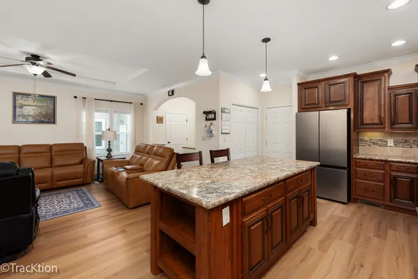 $315,000 | 1542 Meadow View Lane, Grayslake, IL 60030