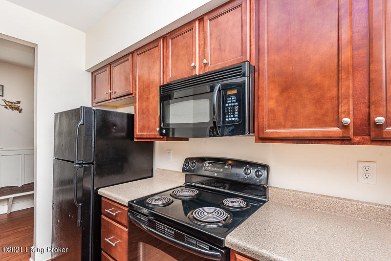 3440 Boxelder Road Louisville, KY 40216 - Photo 11 of 26 DSC_0122