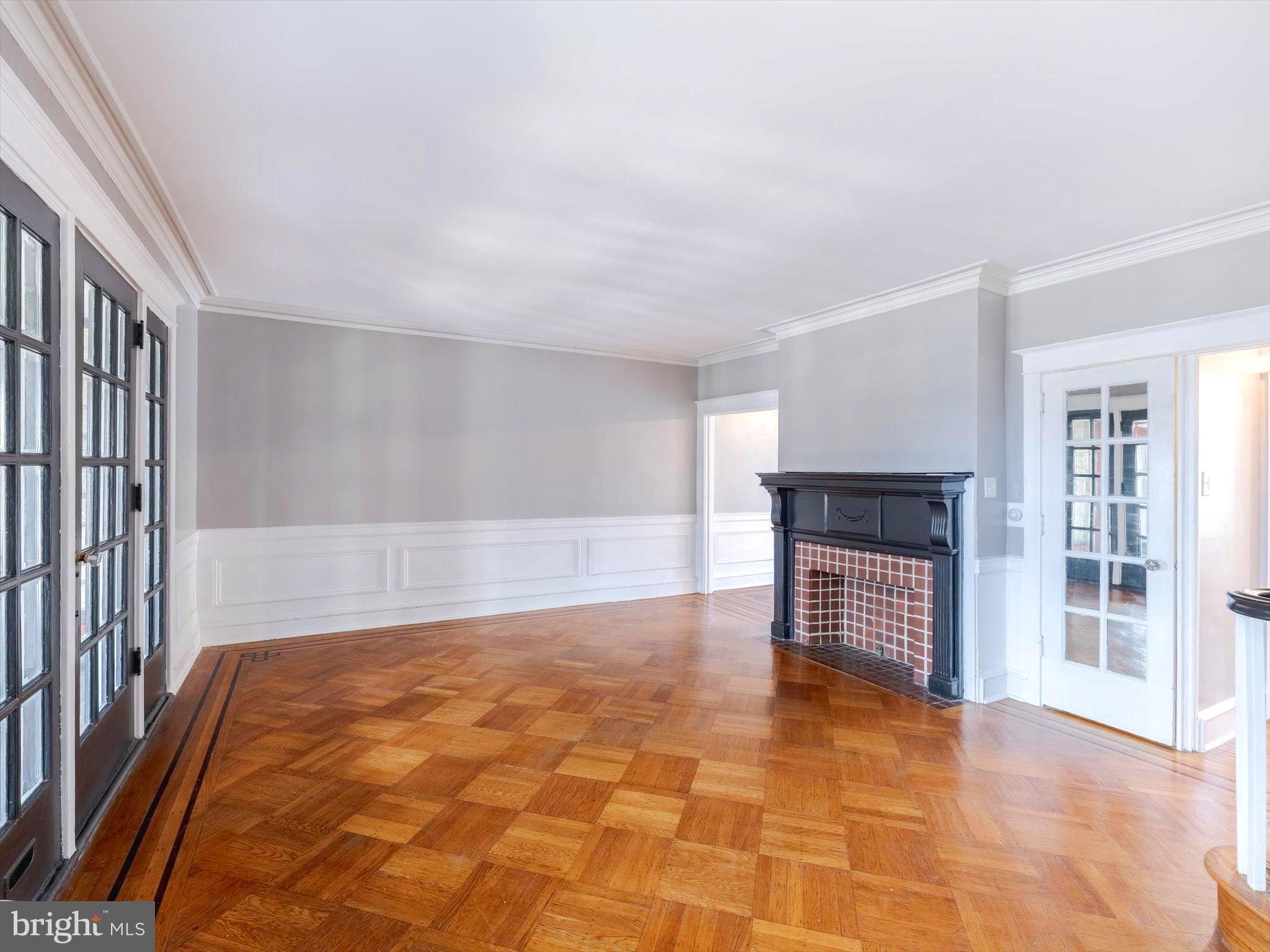 321 East Phil Ellena Street Philadelphia, PA 19119 - Photo 10 of 39 Spacious room with elegant wood accents.