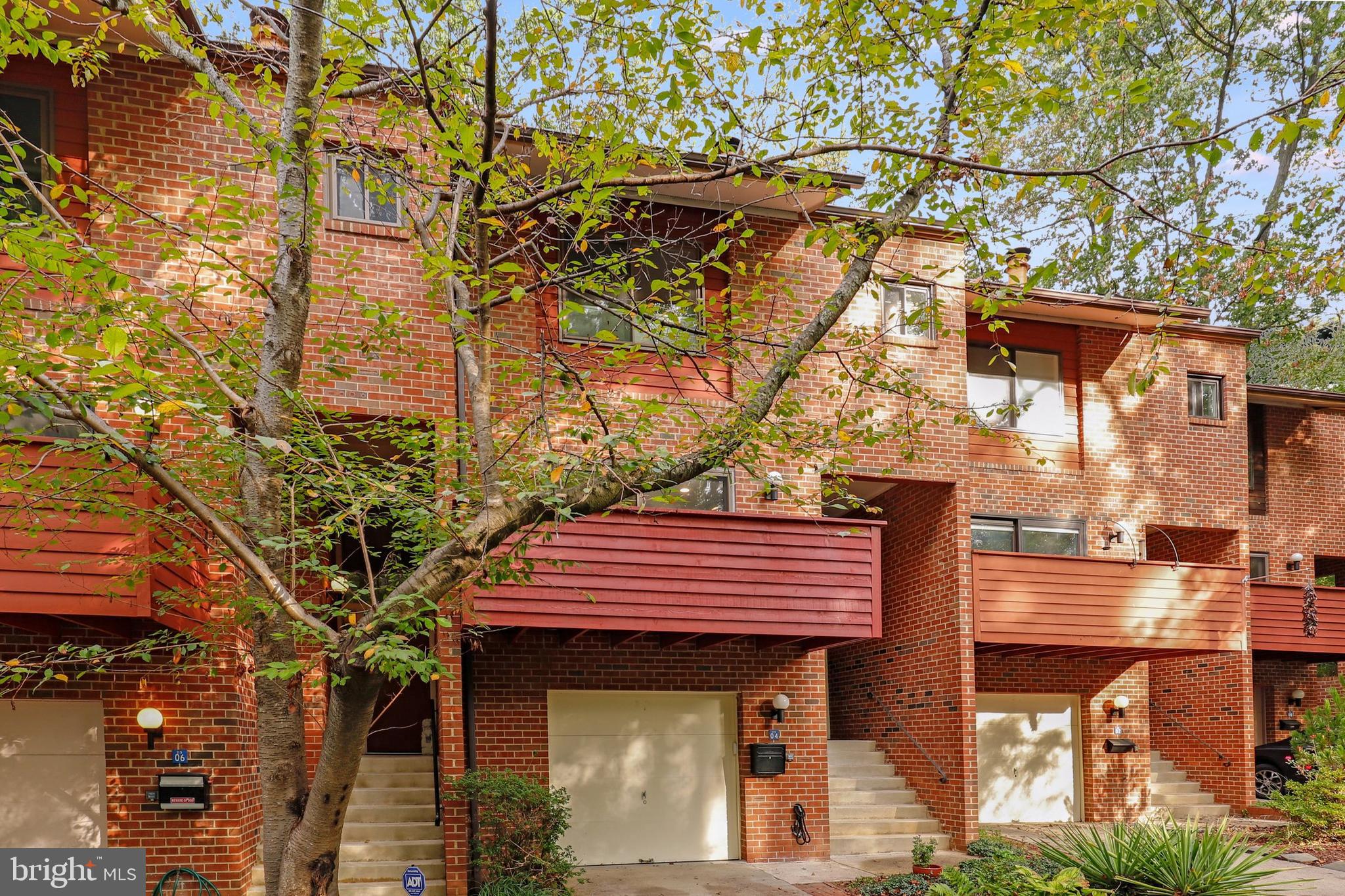11504 Sunder Court Reston, VA 20190 - Photo 1 of 39