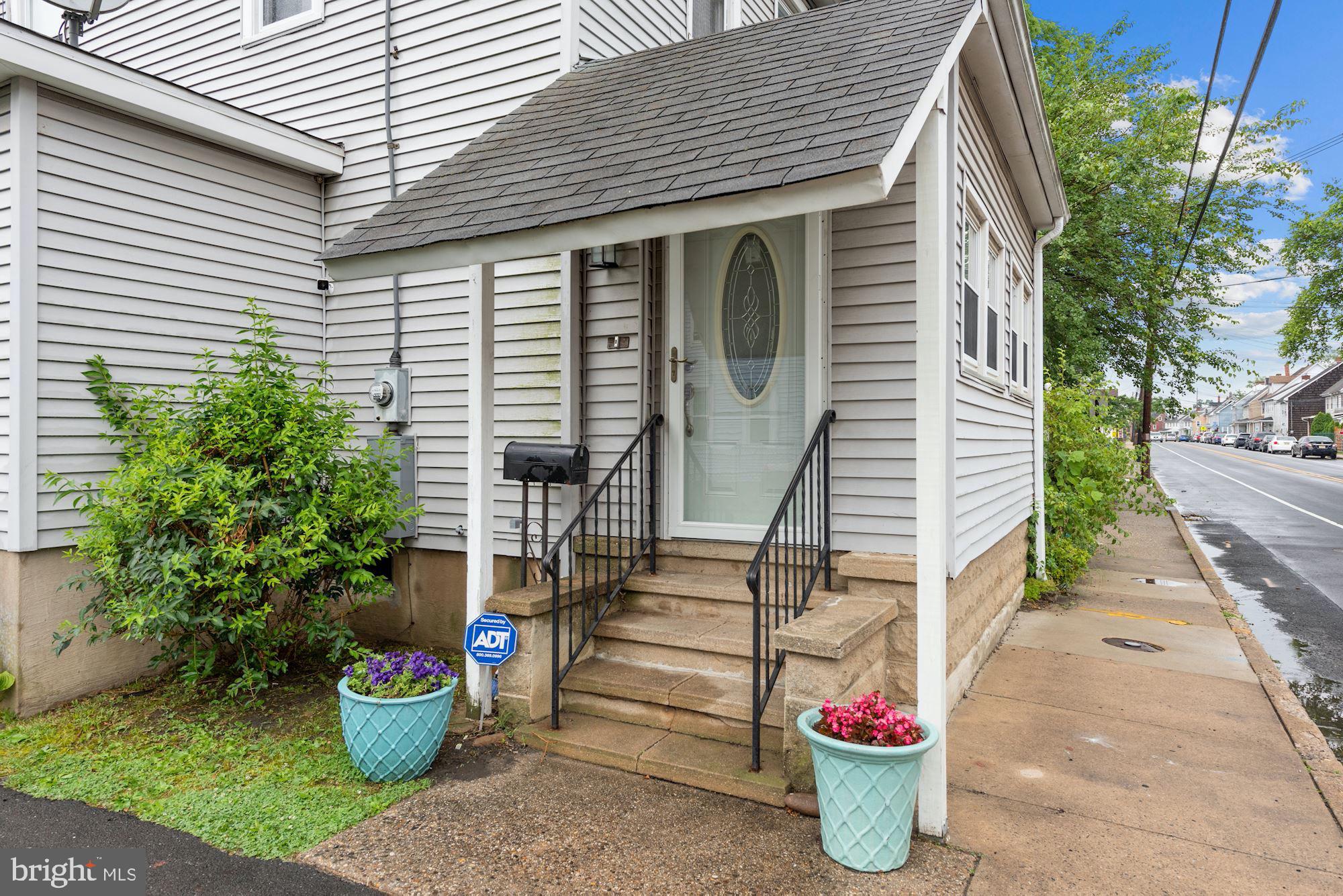 187 Rancocas Road Mount Holly, NJ 08060 - Photo 3 of 29