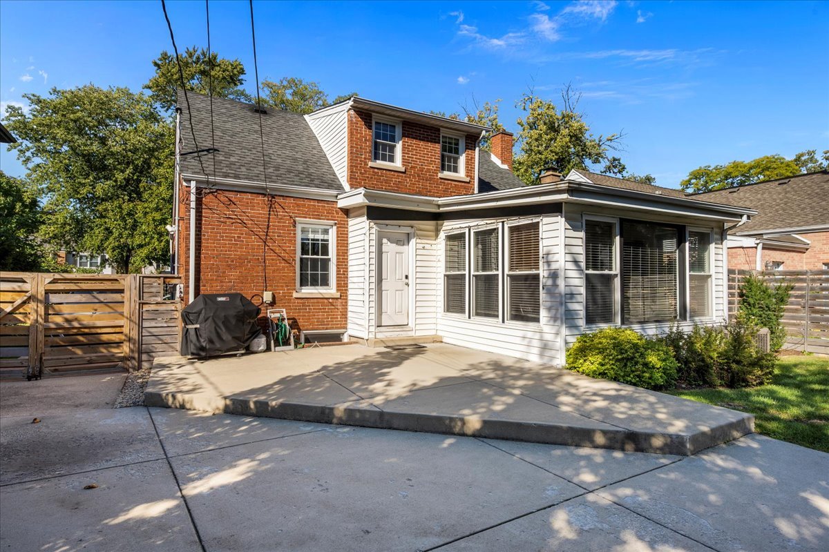 1425 Brophy Avenue Park Ridge, IL 60068 - Photo 17 of 24 a front view of a house with a yard