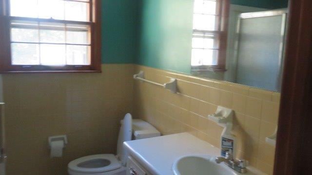 325 Dean Road Clarksville, TN 37040 - Photo 11 of 11 a bathroom with a sink and a toilet