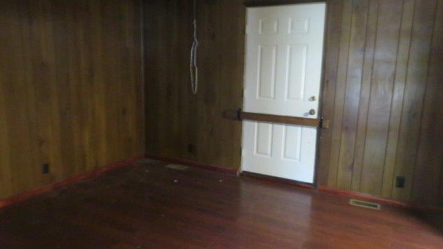 325 Dean Road Clarksville, TN 37040 - Photo 4 of 11 a view of an empty room and wooden door
