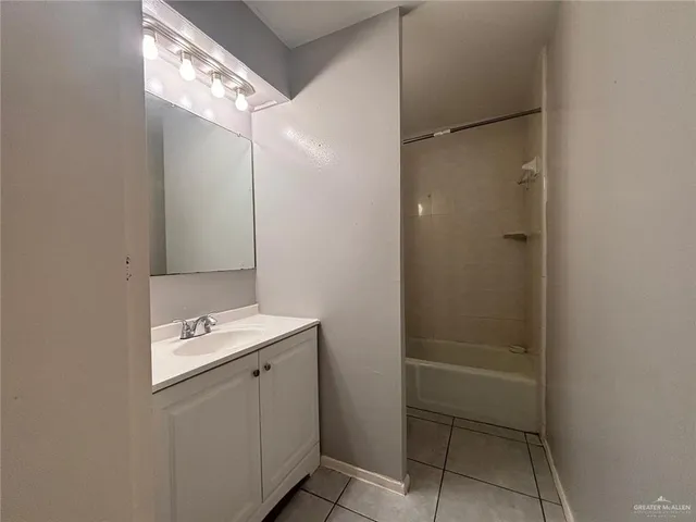 $825 | 6220 North 11th Street, Unit 18, McAllen, TX 78504