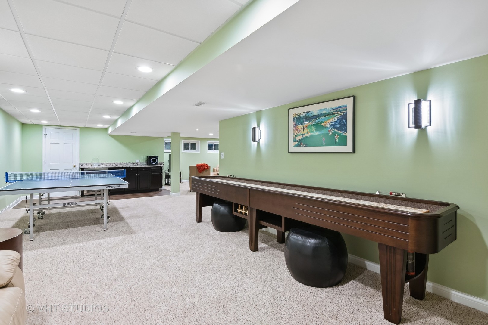 68 Citation Circle Wheaton, IL 60189 - Photo 32 of 38 a room with furniture and a air conditioner vent