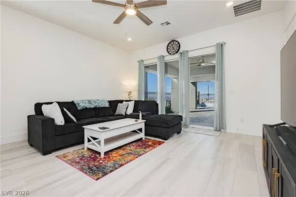 $8,900 | 322 Natoire Court, Henderson, NV 89012