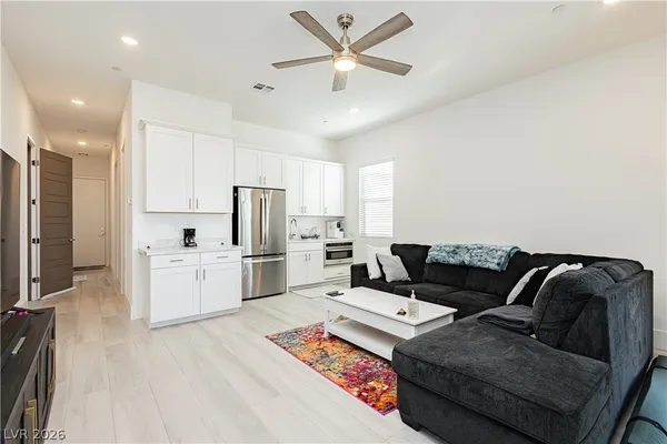 $8,900 | 322 Natoire Court, Henderson, NV 89012