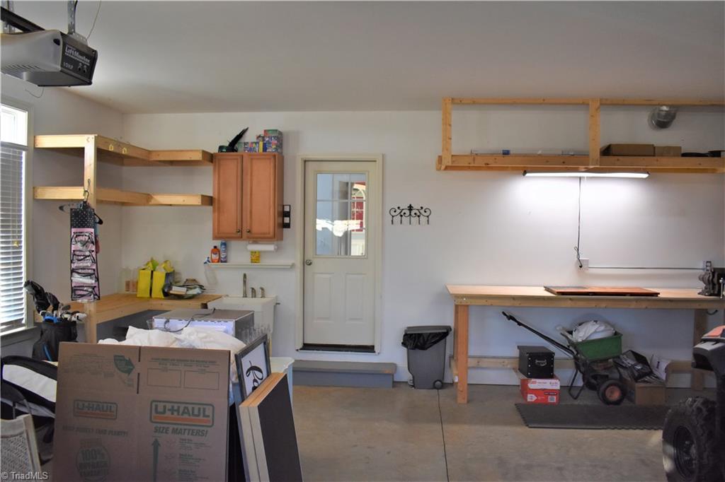 7945 Glenn Ferry Road Pfafftown, NC 27040 - Photo 10 of 40 Gallery Image 10