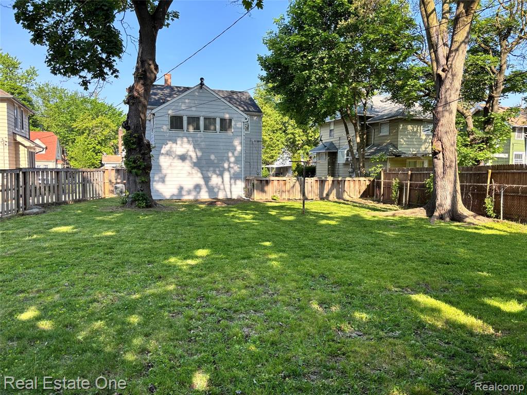 99 Chippewa Road Pontiac, MI 48341 - Photo 28 of 28