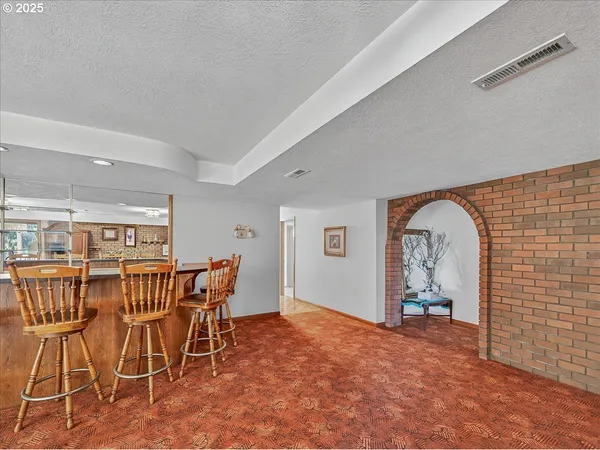 $1,100,000 | 18680 Southeast Highway 212, Damascus, OR 97089