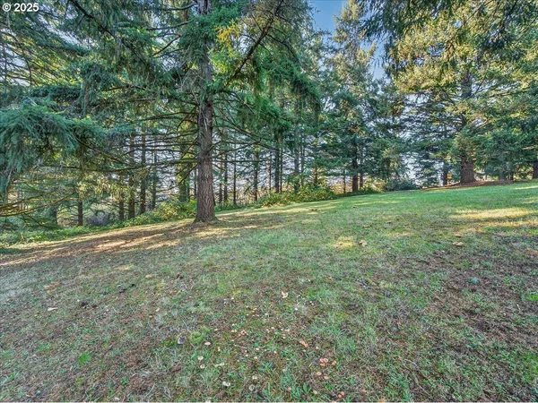 $1,100,000 | 18680 Southeast Highway 212, Damascus, OR 97089