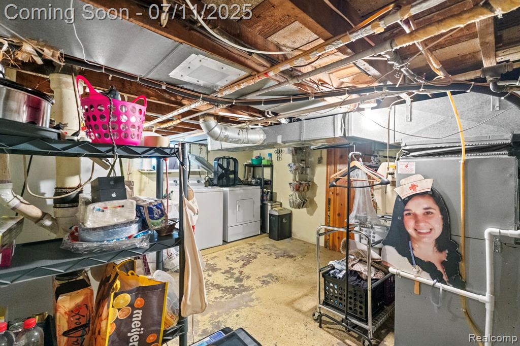 7557 Standard Street Center Line, MI 48015 - Photo 39 of 41 Gallery Image 39