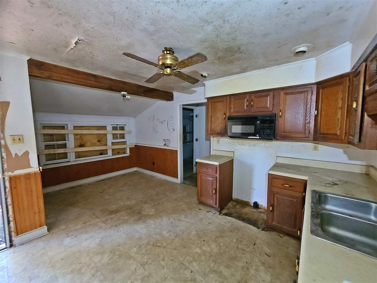 3709 Lee Road Raleigh, NC 27604 - Photo 11 of 29 Kitchen