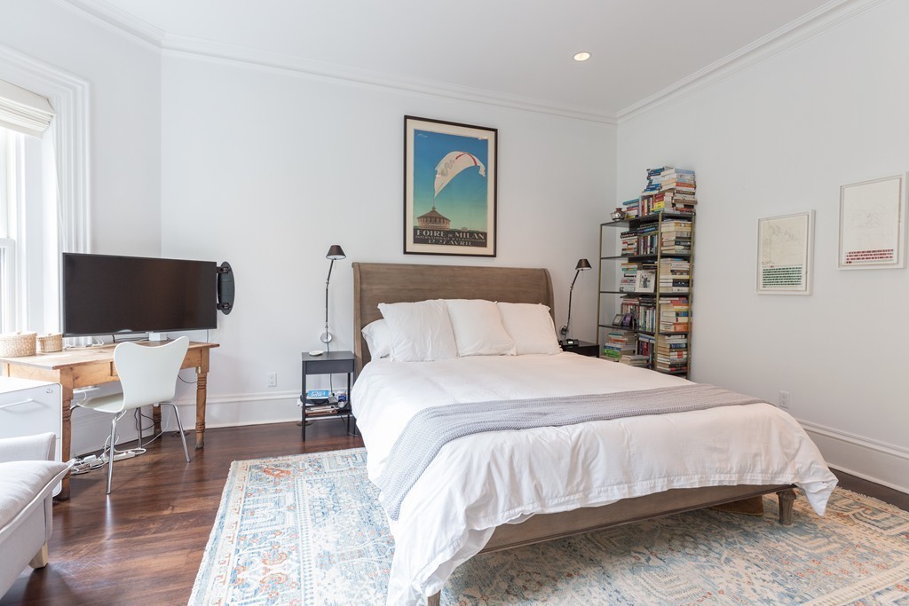 33 Upton Street, Unit 2 Boston, MA 02118 - Photo 13 of 17