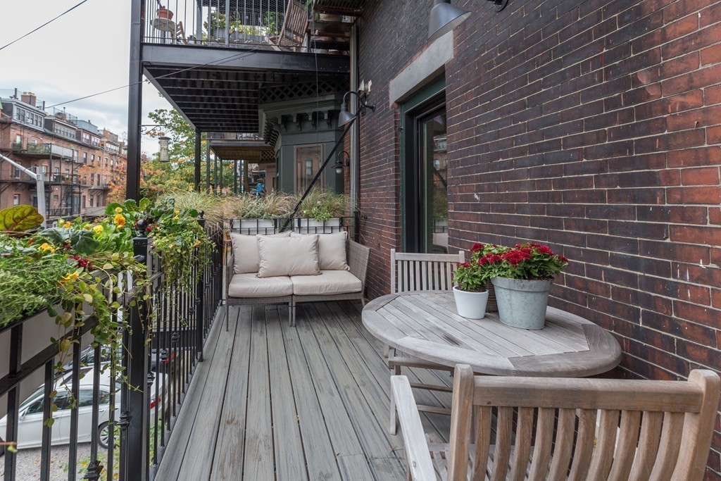 33 Upton Street, Unit 2 Boston, MA 02118 - Photo 16 of 17