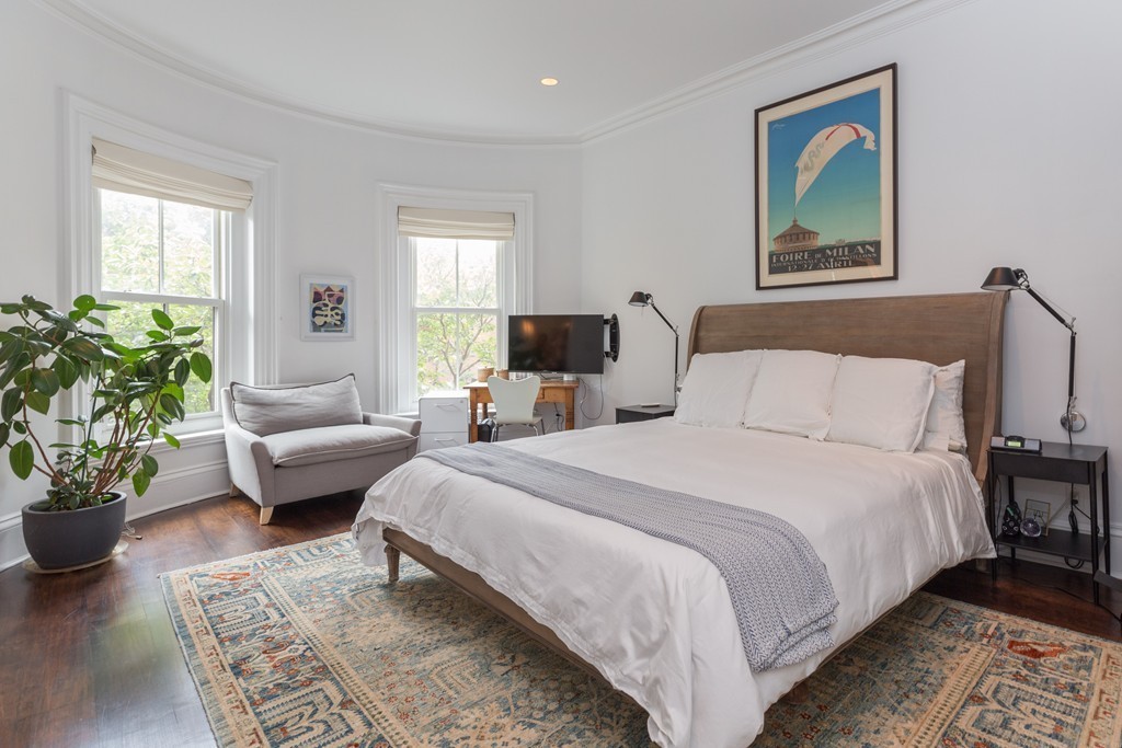 33 Upton Street, Unit 2 Boston, MA 02118 - Photo 9 of 17