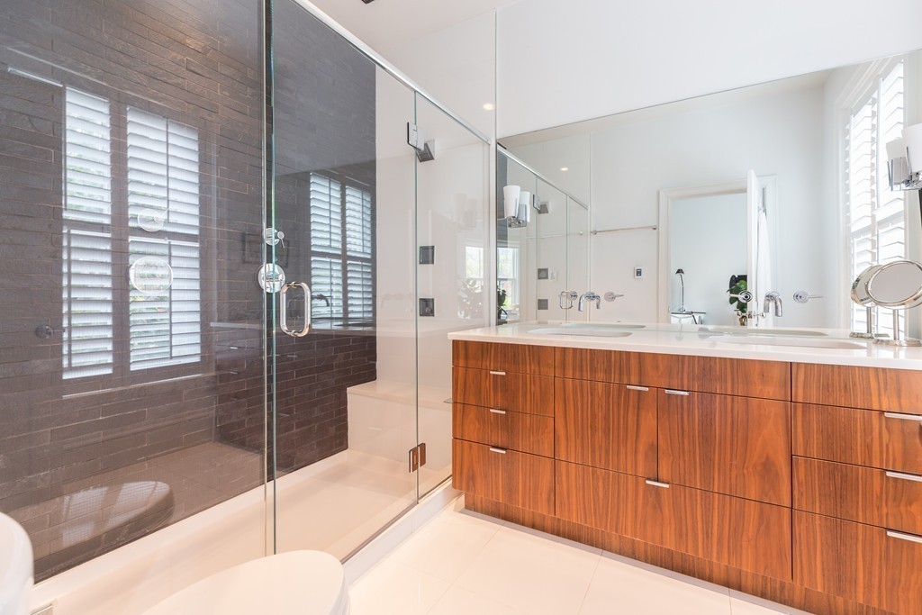 33 Upton Street, Unit 2 Boston, MA 02118 - Photo 10 of 17