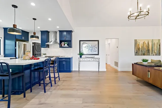 $2,850,000 | 2030 Sand Hill Road, Menlo Park, CA 94025