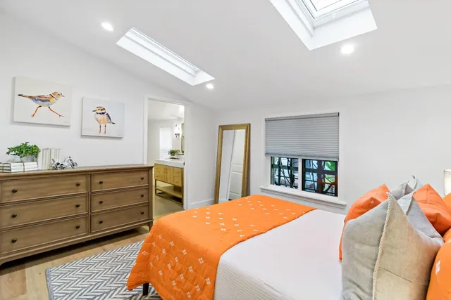 $2,850,000 | 2030 Sand Hill Road, Menlo Park, CA 94025