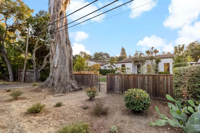 $2,850,000 | 2030 Sand Hill Road, Menlo Park, CA 94025