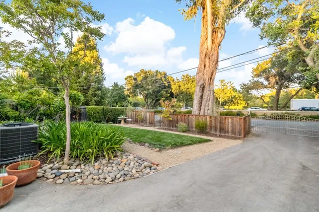 $2,850,000 | 2030 Sand Hill Road, Menlo Park, CA 94025