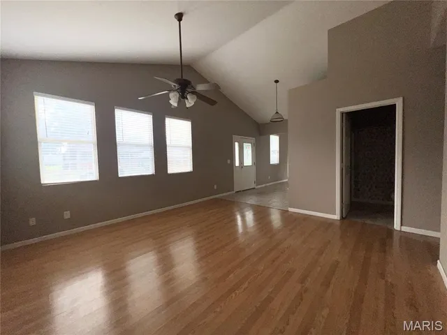 $245,000 | 523 West Bottom Avenue, Columbia, IL 62236