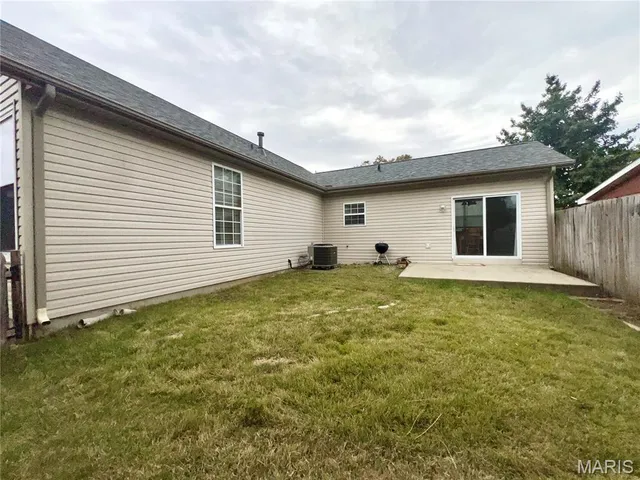 $245,000 | 523 West Bottom Avenue, Columbia, IL 62236