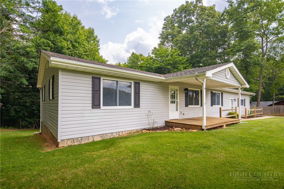 954 Big Flatts Church Road Fleetwood, NC 28626 - Photo 4 of 47