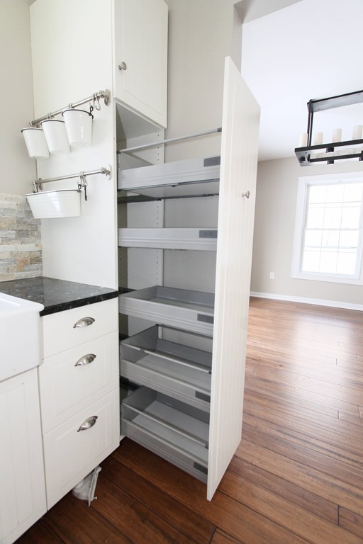 10 Robertson Road Worcester, MA 01602 - Photo 8 of 26 Gallery Image 8