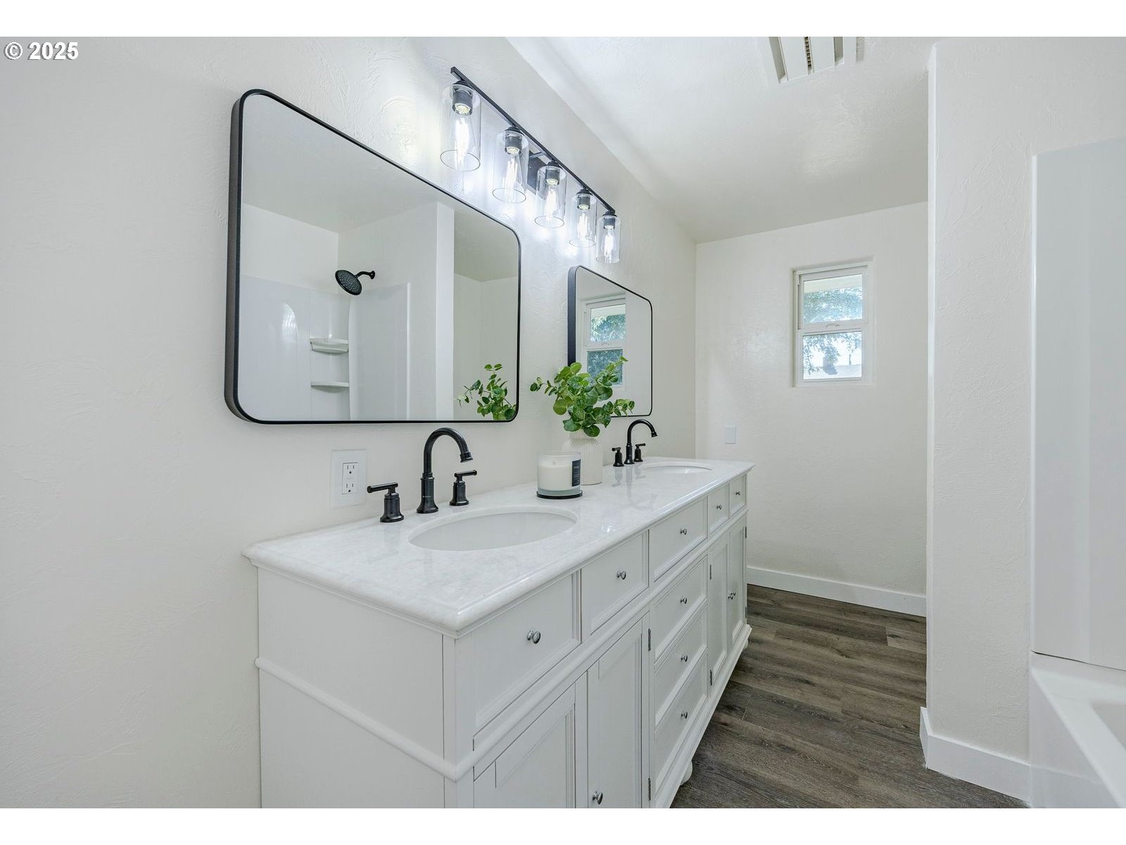 2795 Kalmia Street Eugene, OR 97404 - Photo 33 of 46