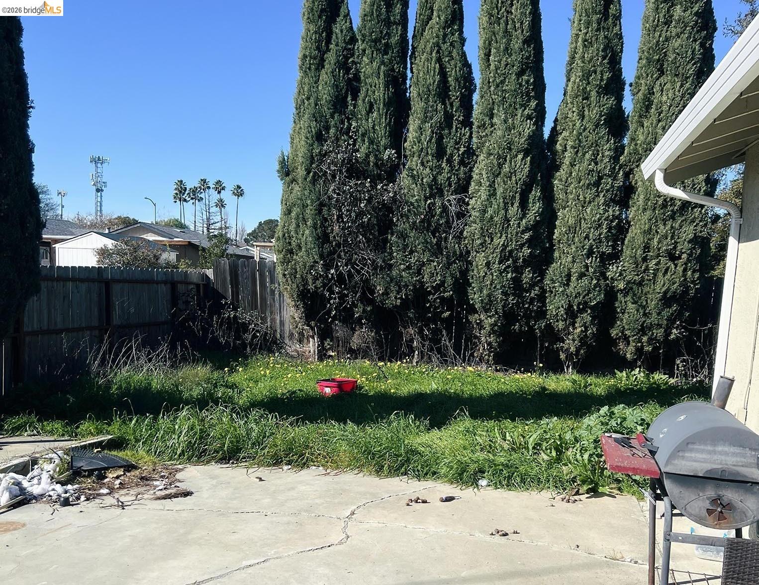 190 Tahoe Drive Rio Vista, CA 94571 - Photo 22 of 44 View of yard with a patio