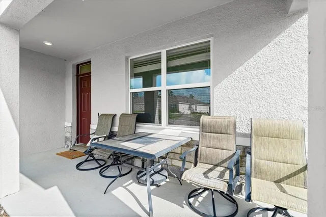 a front view of house with yard