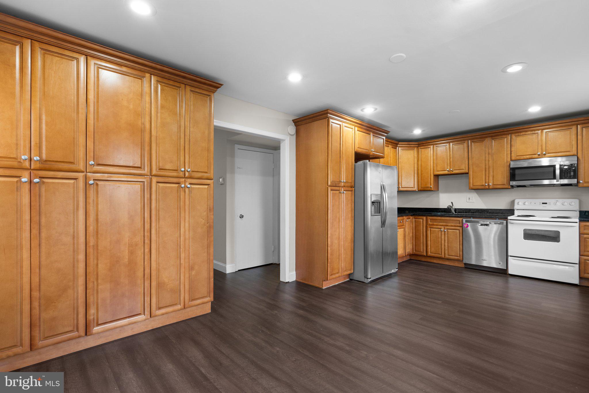 2360 Albot Road Reston, VA 20191 - Photo 11 of 30