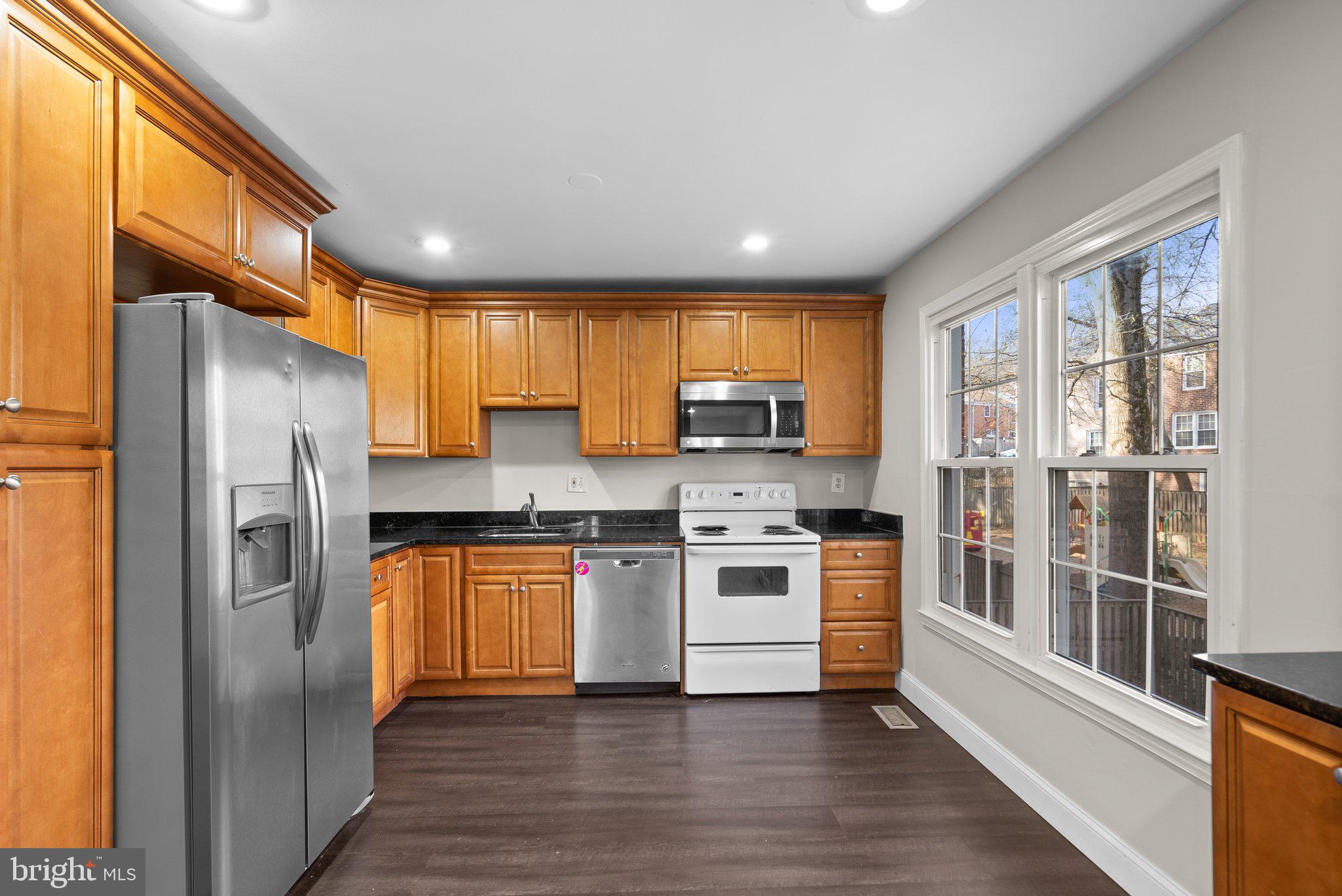 2360 Albot Road Reston, VA 20191 - Photo 12 of 30