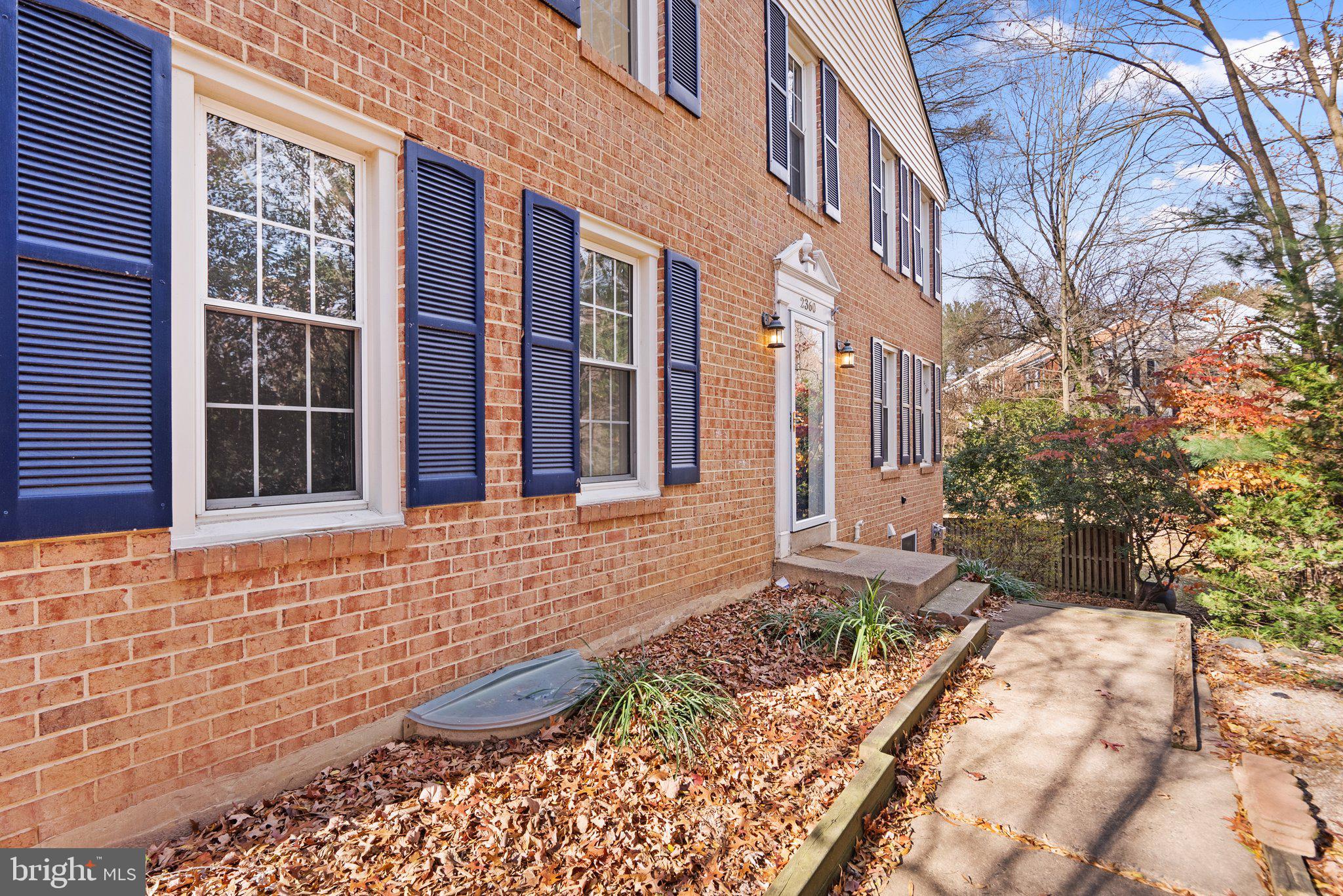 2360 Albot Road Reston, VA 20191 - Photo 2 of 30