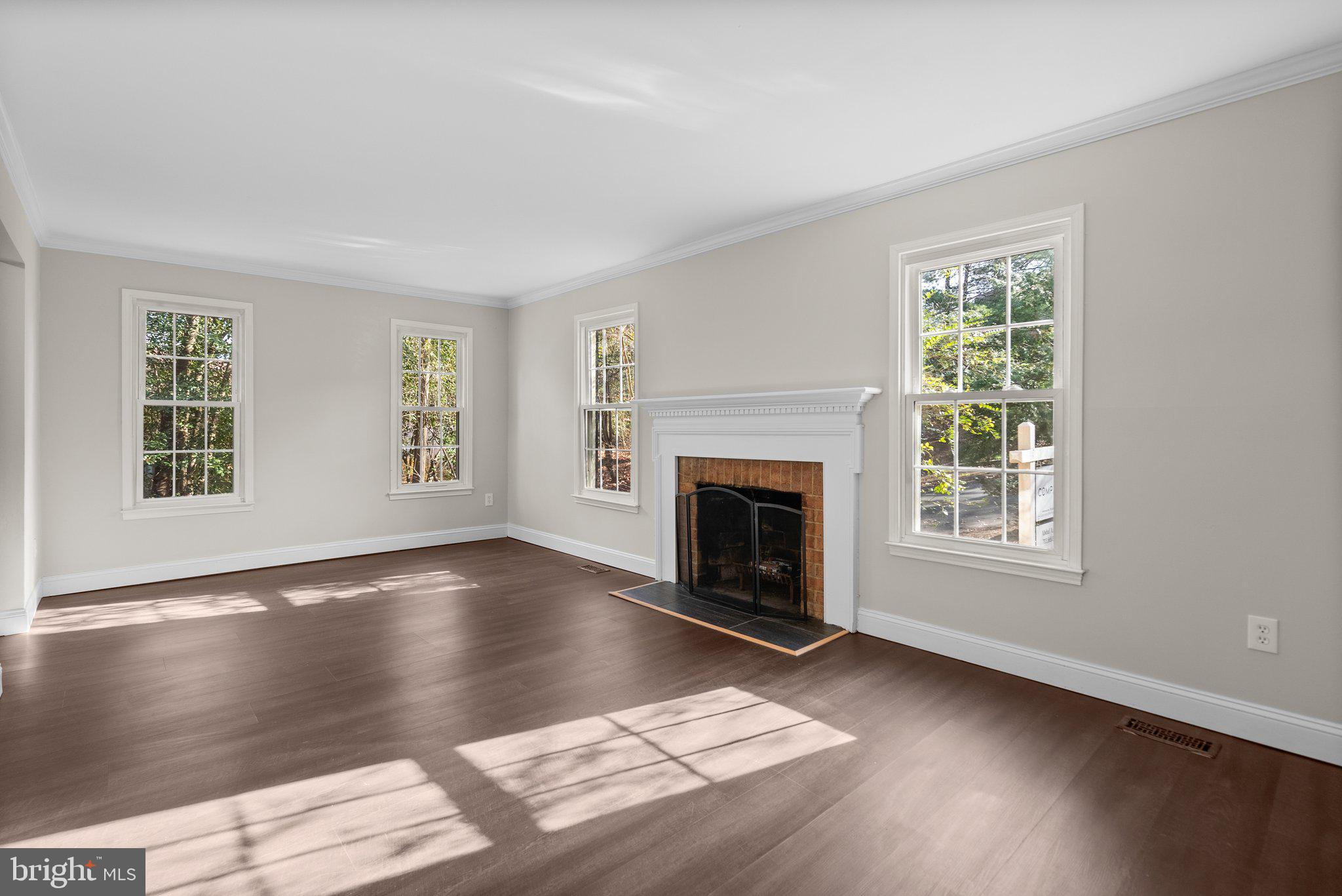 2360 Albot Road Reston, VA 20191 - Photo 5 of 30