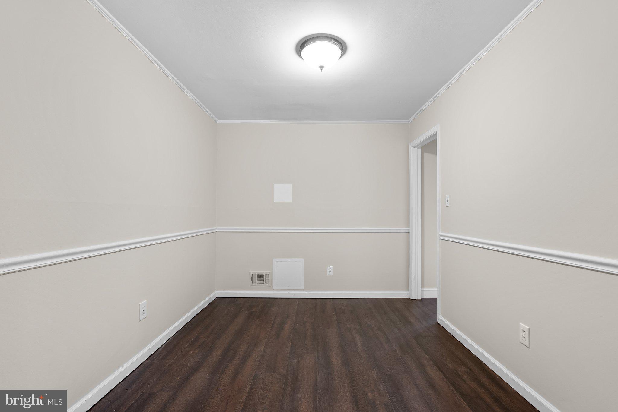 2360 Albot Road Reston, VA 20191 - Photo 8 of 30