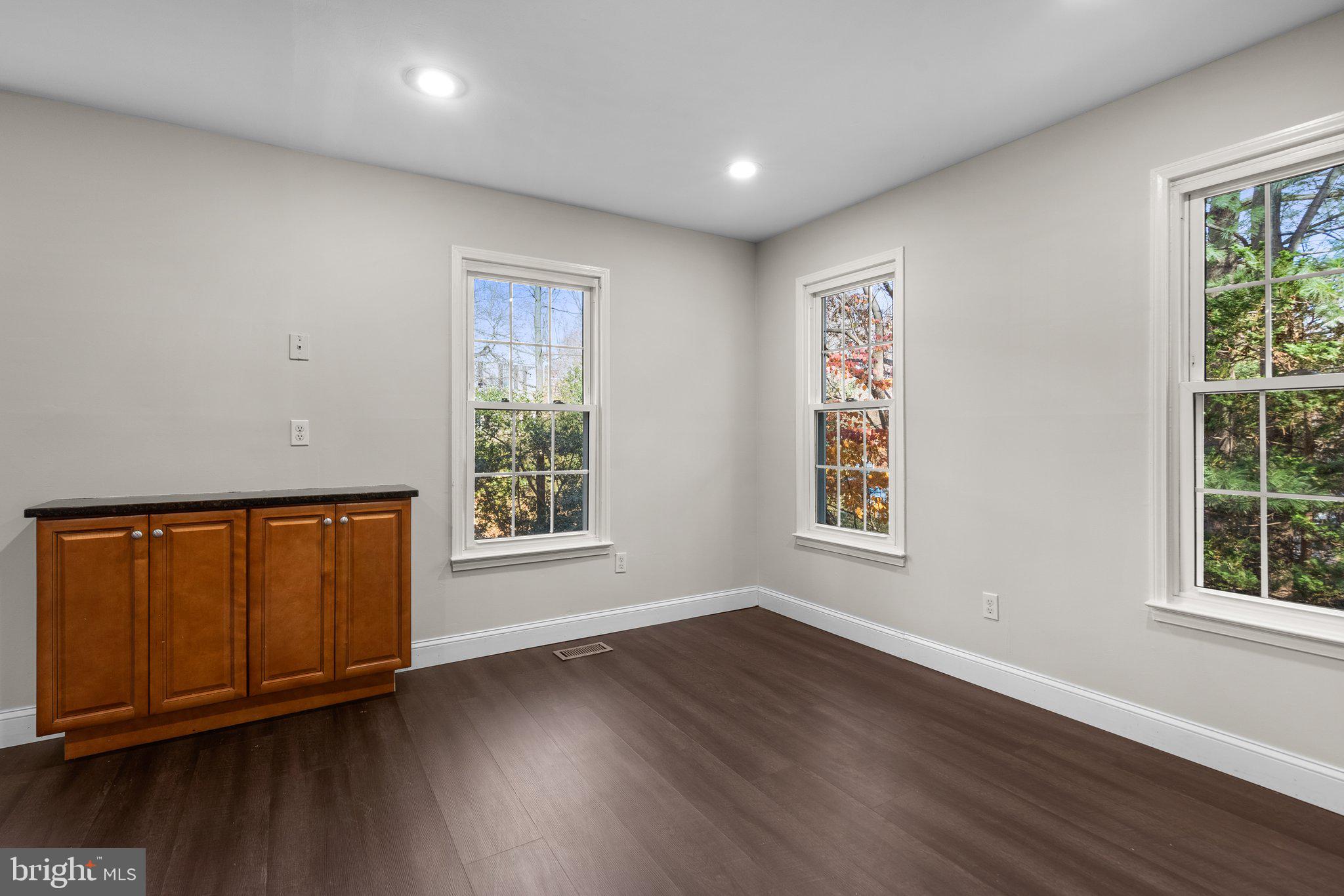 2360 Albot Road Reston, VA 20191 - Photo 10 of 30