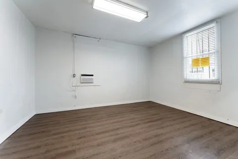 $299,000 | 1719 Gentry Street, Houston, TX 77009