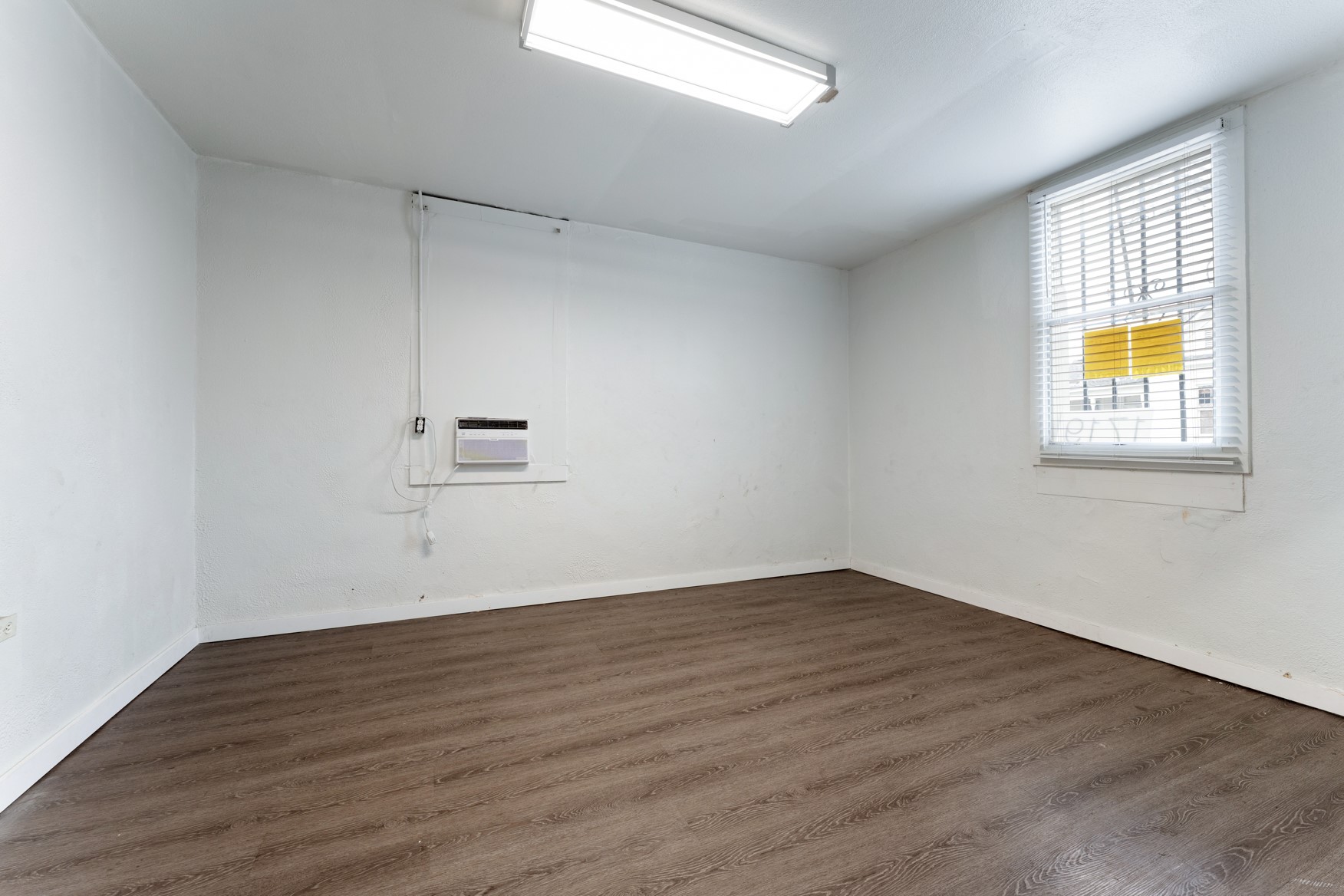 1719 Gentry Street Houston, TX 77009 - Photo 8 of 16