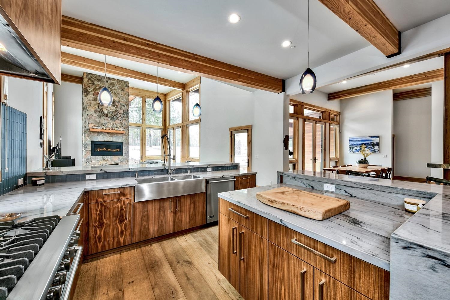 11526 Henness Road Truckee, CA 96161 - Photo 12 of 21 Gallery Image 12