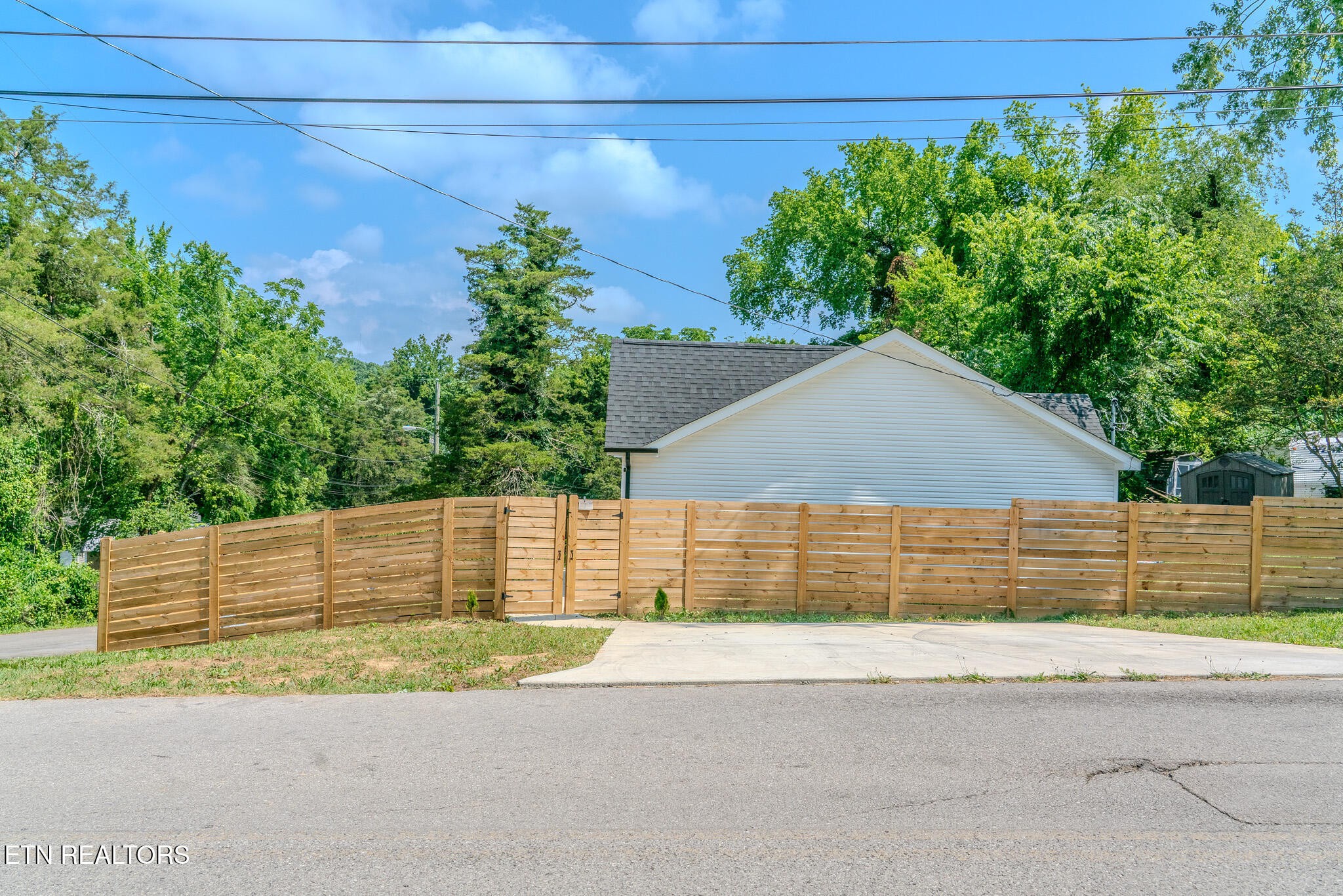 229 Edgewood Avenue Clinton, TN 37716 - Photo 25 of 31